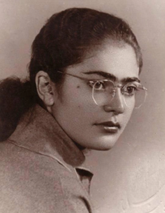 طاهره کوزه‌گرانی